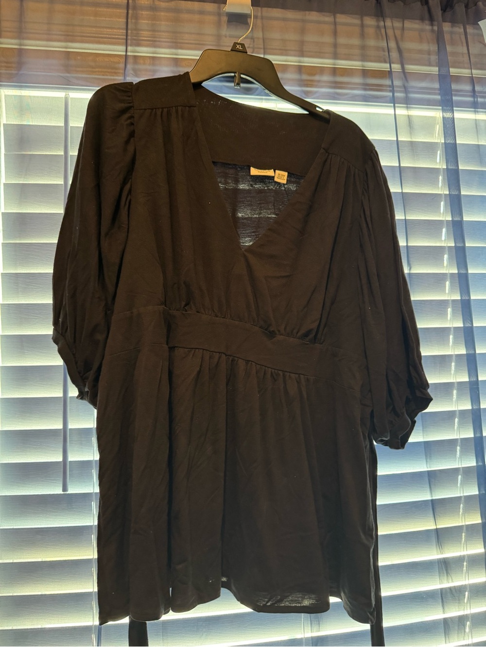 Cato Black V-Neck Mini Dress with Puff Sleeves